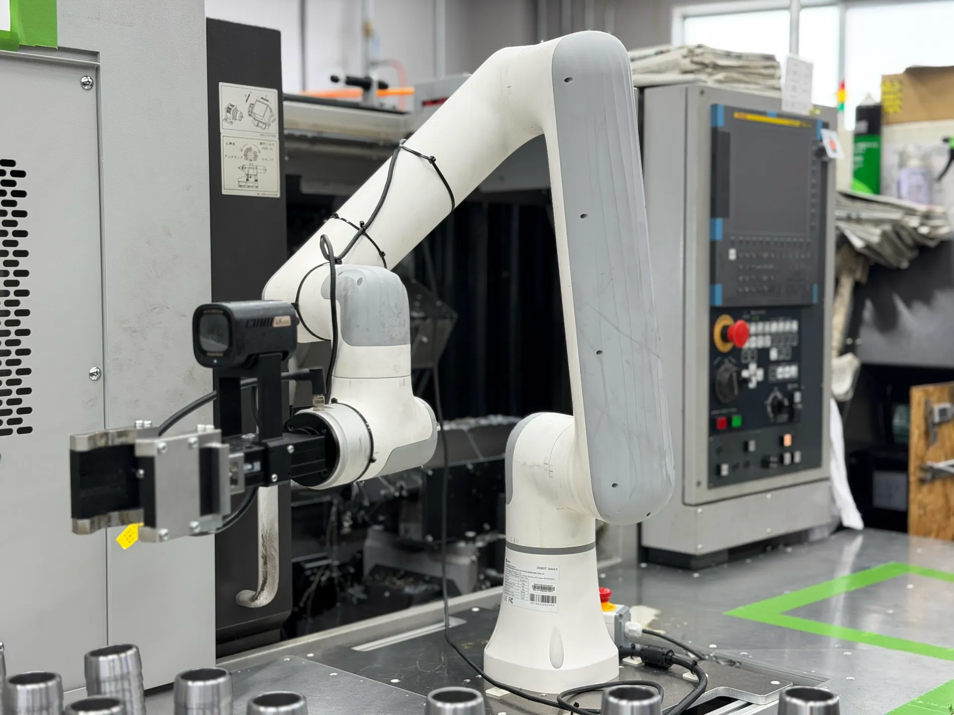 協働ロボットによるNC旋盤のワーク脱着自動化の現場